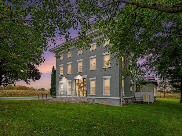 180 Geneva St, Lyons, NY 14489