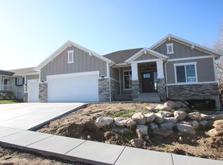 722 E 800 S, Centerville, UT 84014
