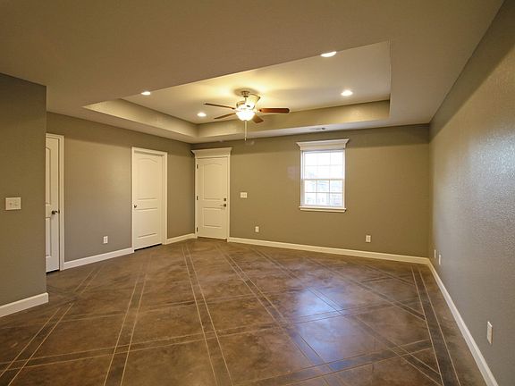 4th image of 1012 E Boswell St #B