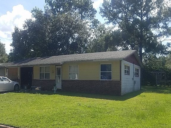 2nd image of 5806 NW 29th Ter