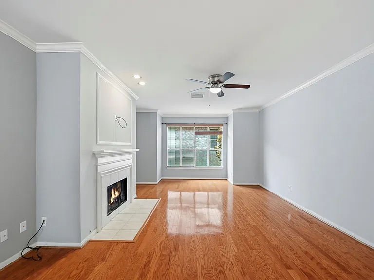 2913 Crawford St — Photo 31