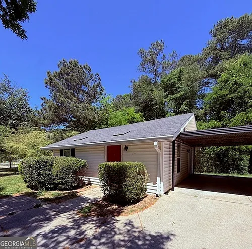 1066 Old Powder Springs Rd SW Photo 1