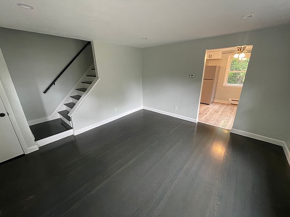 3rd image of 9 Turner Rd #9