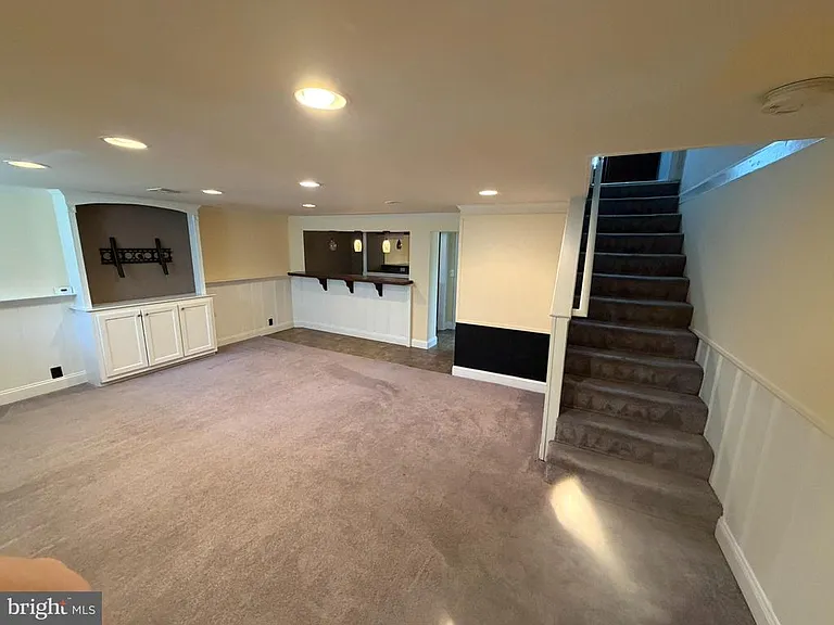 1543 Cottage Ln — Photo 38