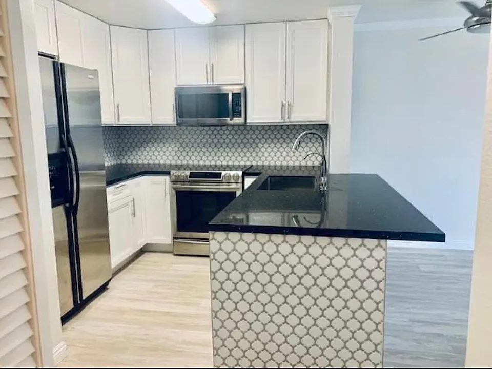 3550 Lebon Dr #6413