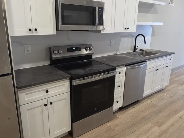 435 N Glover St, Baltimore, MD 21224