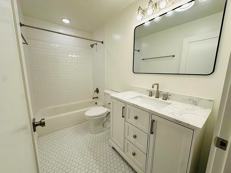 210 S Voluntario St #8 — Photo 4