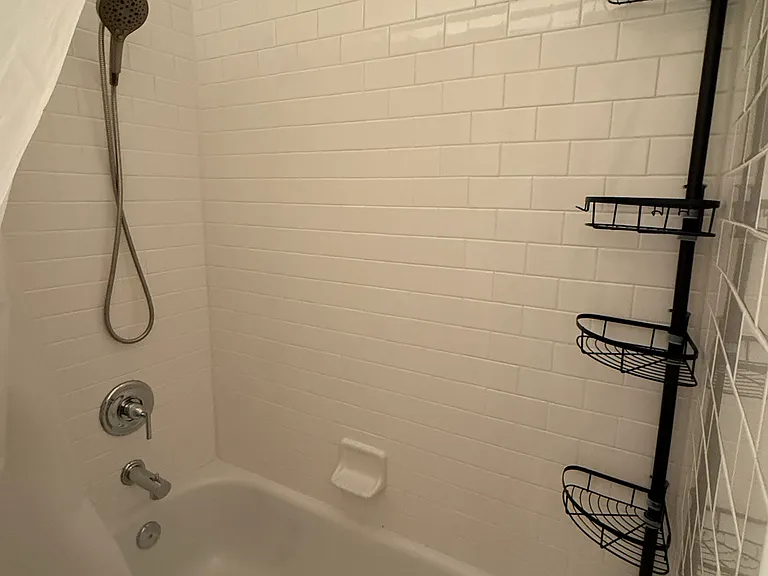 2200 Dickson Dr #101 — Photo 17