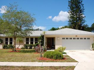 5848 Whistlewood Cir, Sarasota, FL 34232