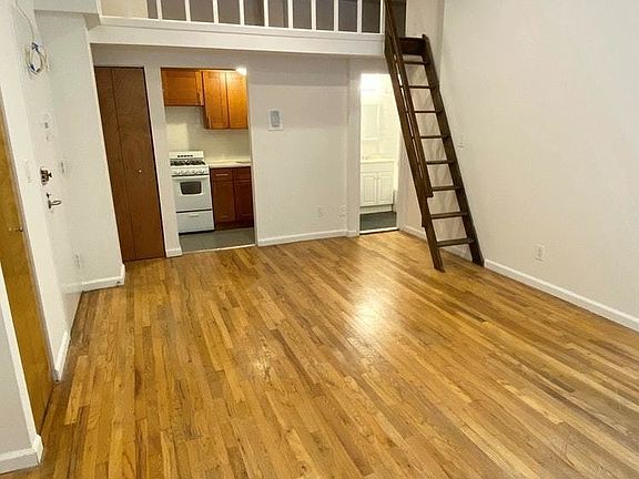 3rd image of 89 Bleecker St APT 2G