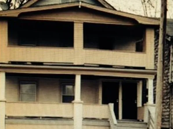 1117 E 147th St, Cleveland, OH 44110
