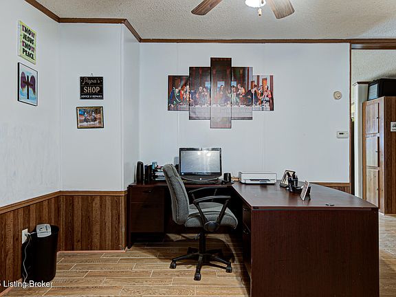 4th image of 505 Robbins Dr