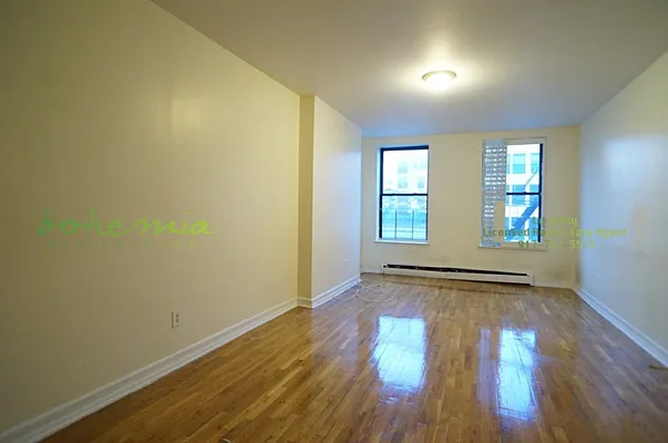 Rented by Bohemia Realty Group | media 32