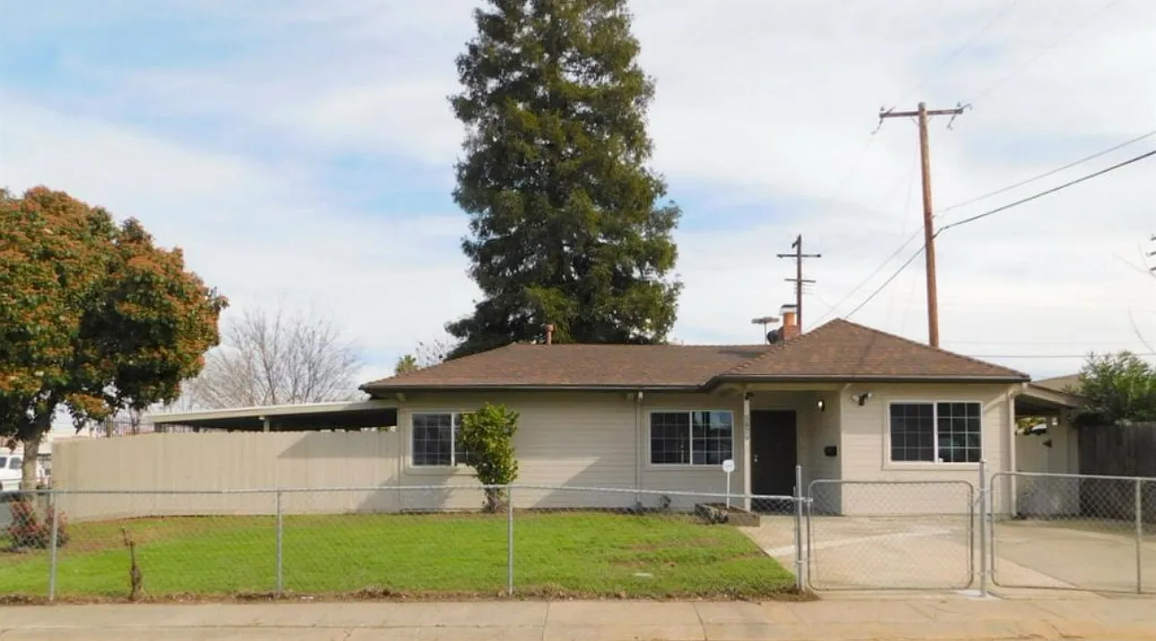 5879 Kelly Way photo 1