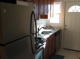 300 W Main St APT 4, Moorestown, NJ 08057