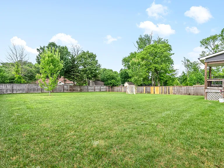 2831 Chatfield Dr — Photo 31