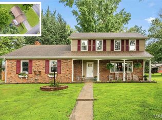 616 Parkview Dr, Lebanon, IL 62254