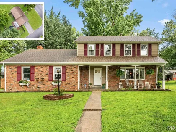 616 Parkview Dr, Lebanon, IL 62254