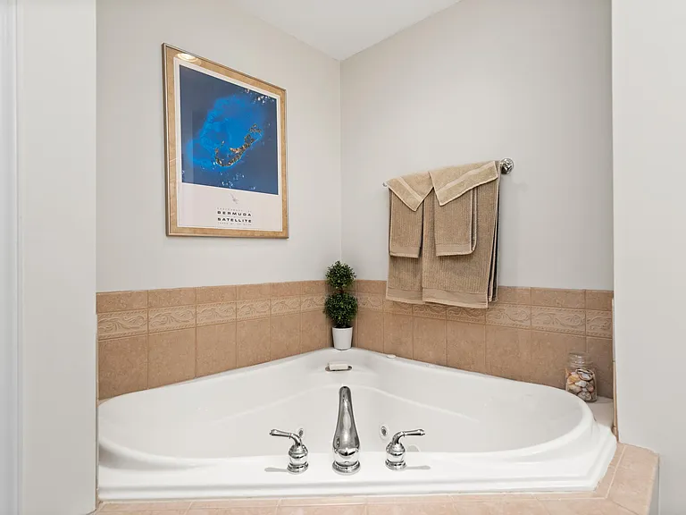 6330 Mercury Dr — Photo 24