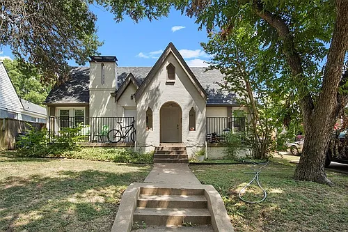 5046 Pershing St Photo 1