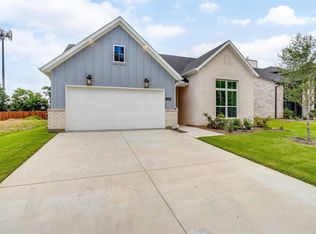 125 Paxton Cir, Arlington, TX 76013