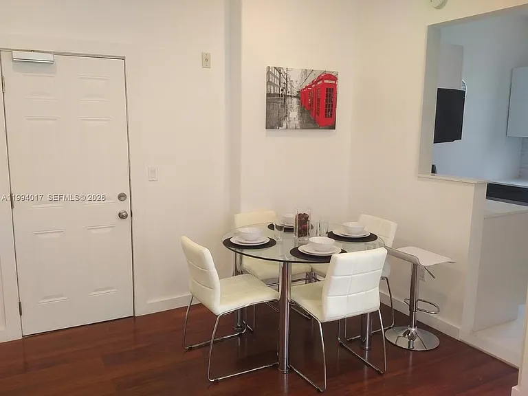 750 Jefferson Ave #7 — Photo 24