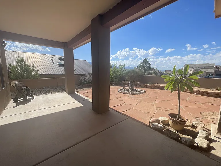 6809 Chapingo Rd NE — Photo 27