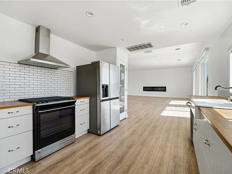 5035 Escobedo Dr — Photo 16