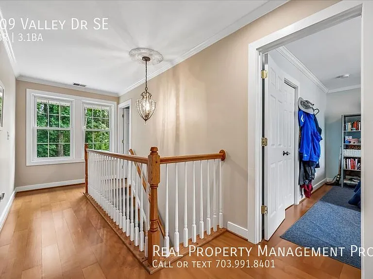 609 Valley Dr SE — Photo 22