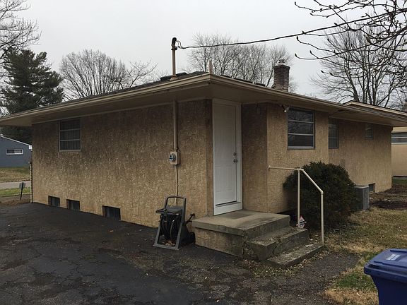 3rd image of 1743 Alcoy Dr