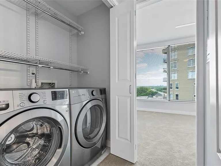 3338 Peachtree Rd NE #1104 — Photo 24