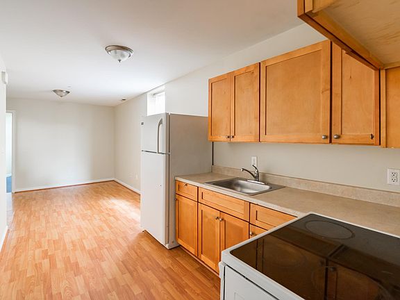 2nd image of 1417 N 18th St #B