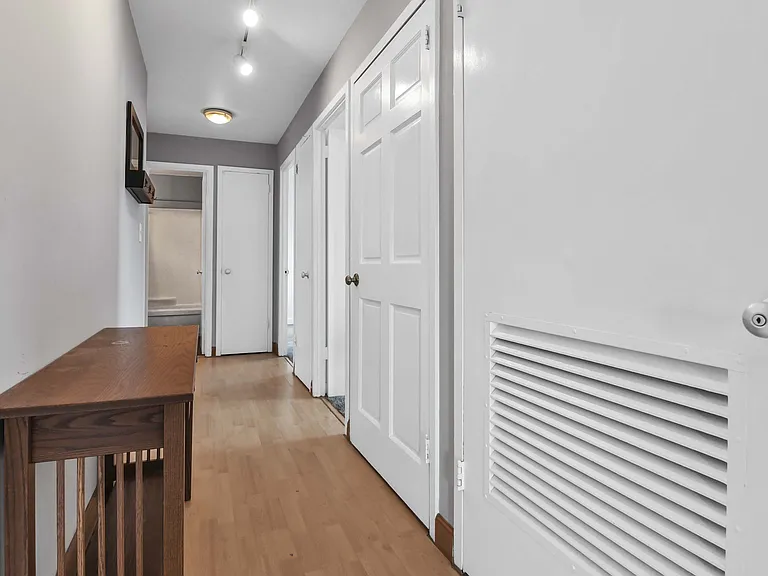 11850 Edgewater Dr #820 — Photo 27