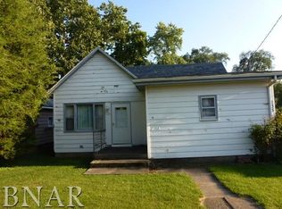 135 Maple St, Weldon, IL 61882