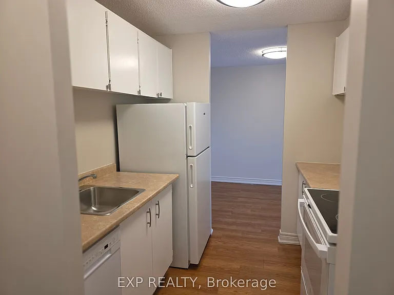 981 Gulf Pl #511 — Photo 3