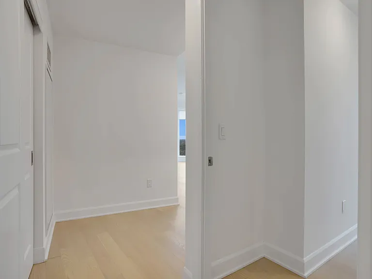 3240 William Coltson Ave — Photo 171