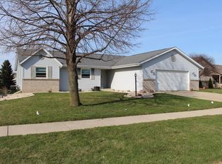 4435 Skyview Dr, Janesville, WI 53546