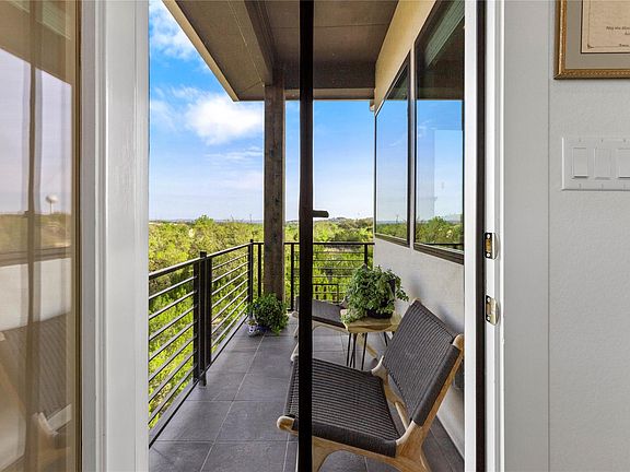 4th image of 2050 Lohmans Spur Rd #1302