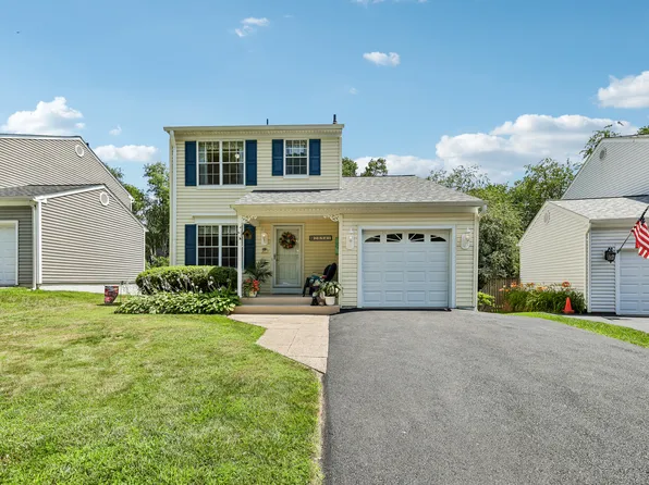 20541 Neerwinder St, Germantown, MD 20874
