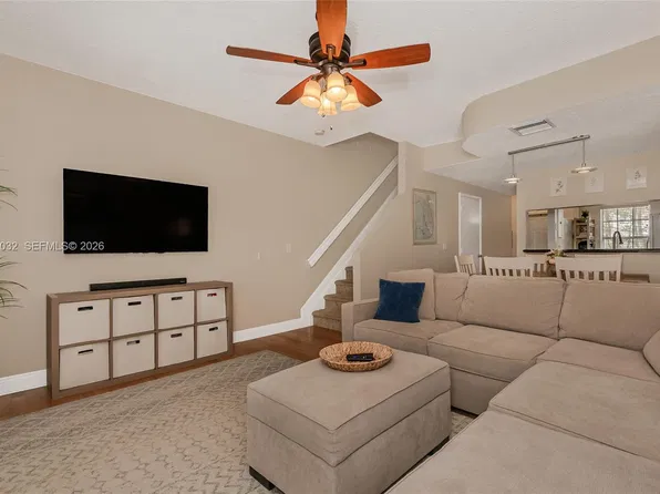 126 SW 96th Ave #101, Plantation, FL 33324