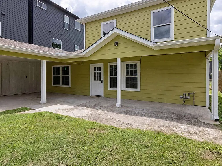 4505 Cochran St — Photo 2