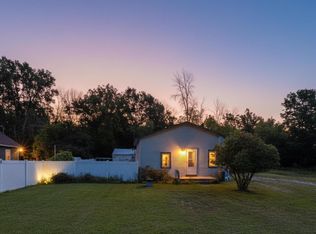 6652 P Rd, Gladstone, MI 49837