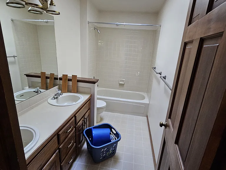 1219 Twinberry Ct — Photo 10