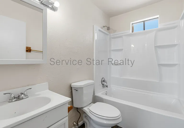 2222 E Pueblo Ave #2 — Photo 8