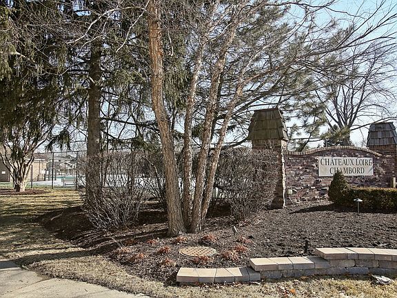 Neighborhood Amenities