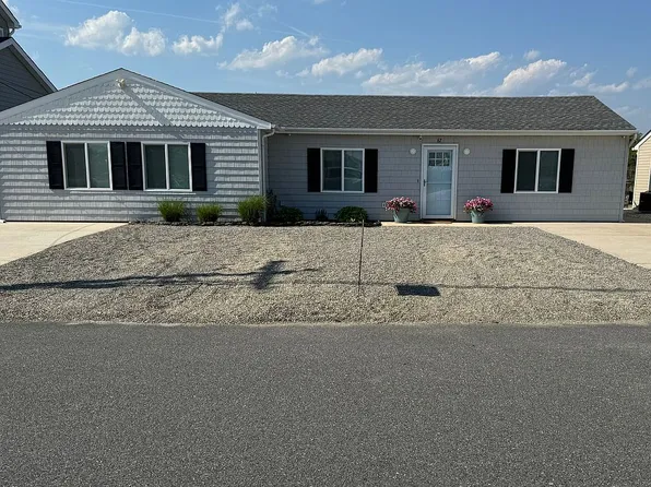 67 Hornblower Dr, Waretown, NJ 08758