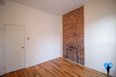 Rented by Next Door Realty NYC