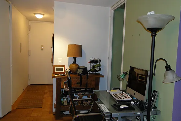 Rented by Nest Seekers International | media 36