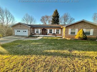 107 Brent Cir, Ripley, WV 25271