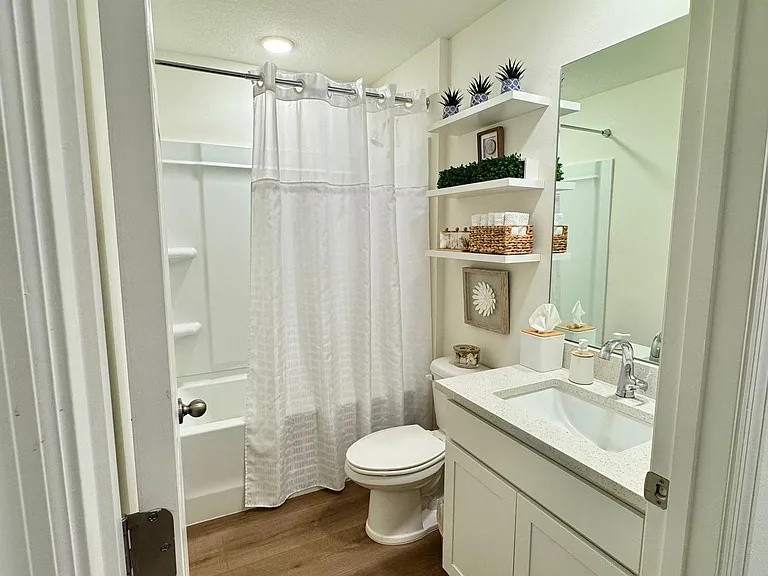 901 SW Fisherman Ave — Photo 16